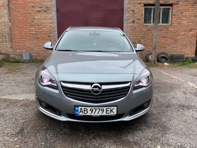 Opel Insignia - фото 3