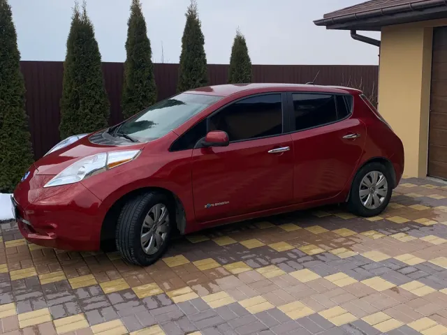 Nissan Leaf - фото 3