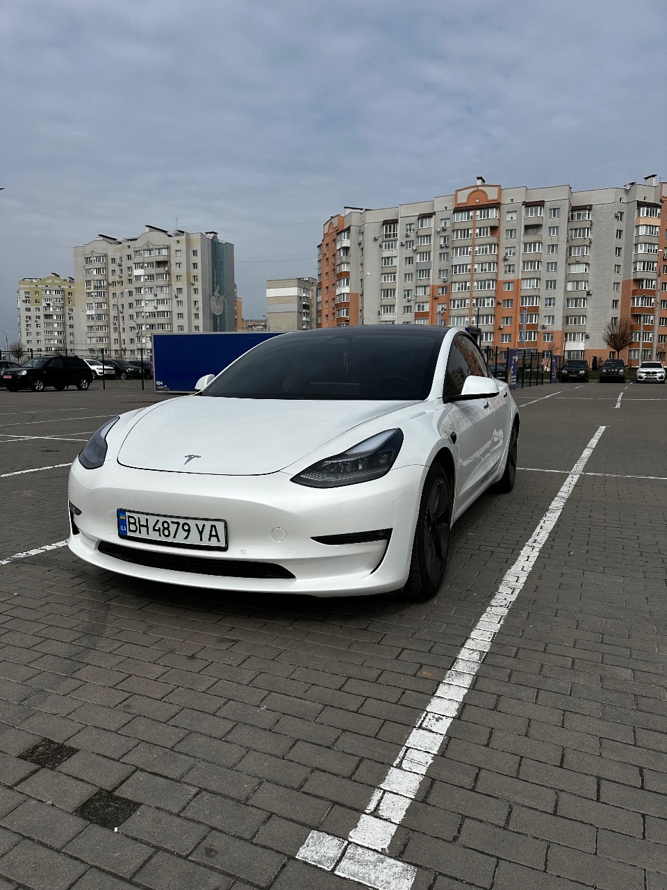 Tesla Model 3 - фото 2