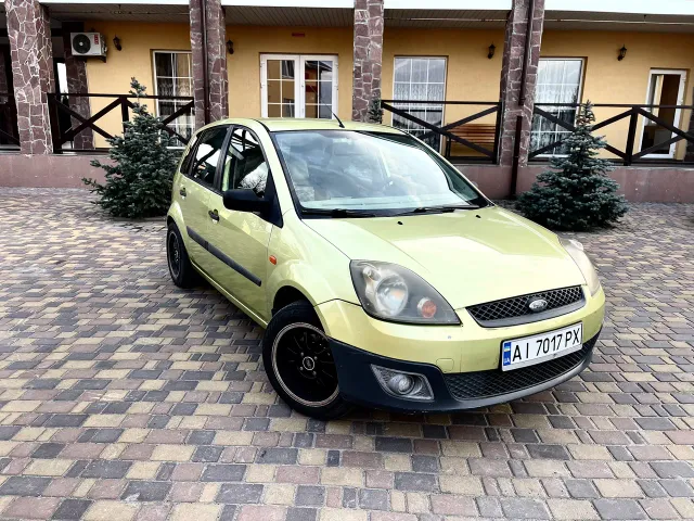 Ford Fiesta - фото 2