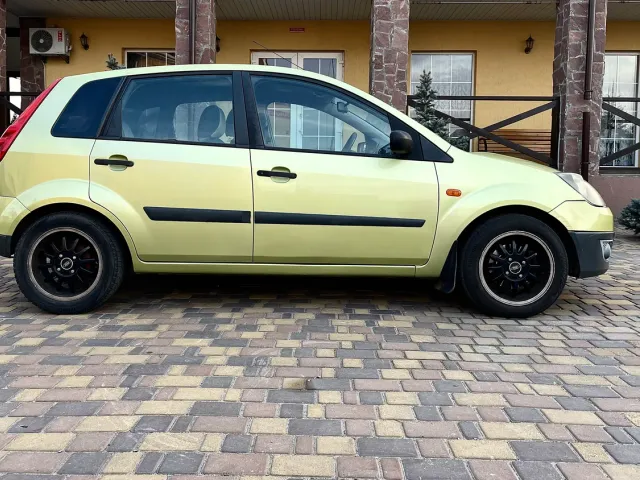 Ford Fiesta - фото 4
