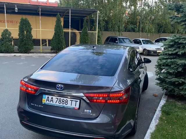 Toyota Avalon - фото 2