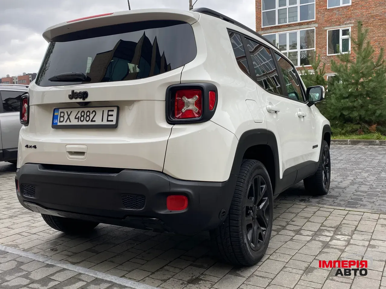 Jeep Renegade - фото 1