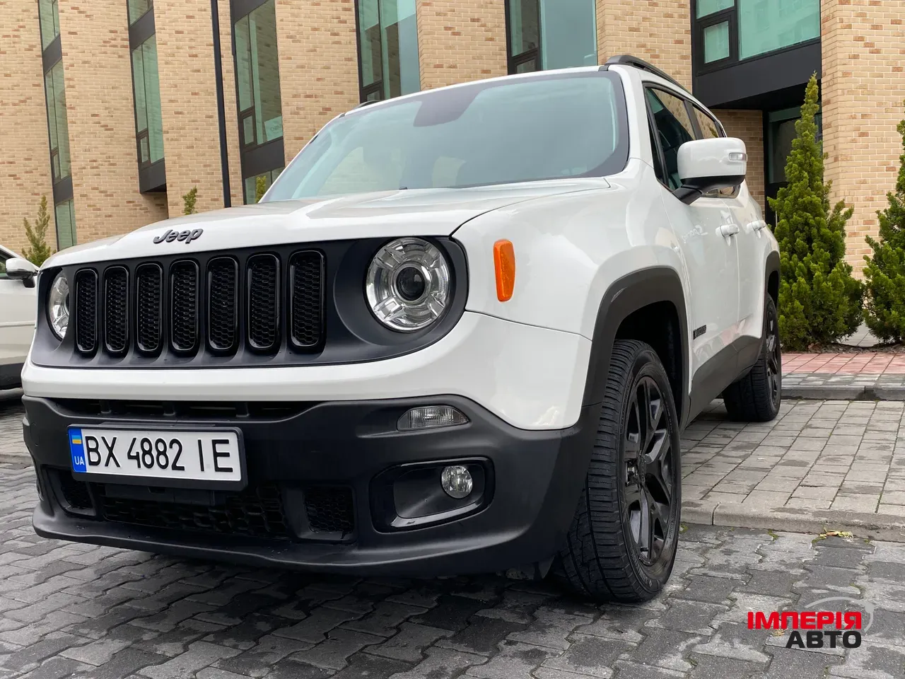 Jeep Renegade - фото 8