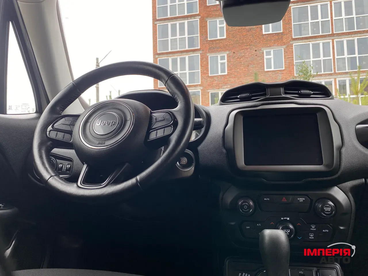 Jeep Renegade - фото 30