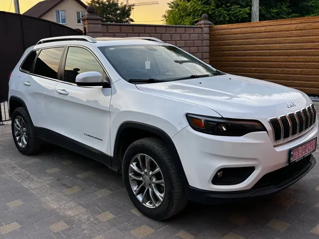 Jeep Cherokee - фото 5