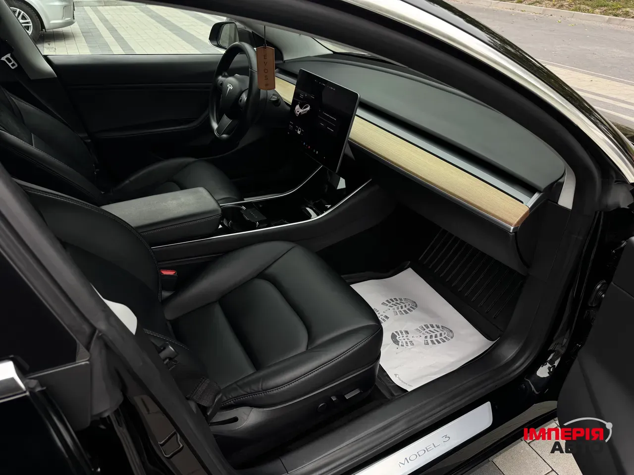 Tesla Model 3 - фото 13