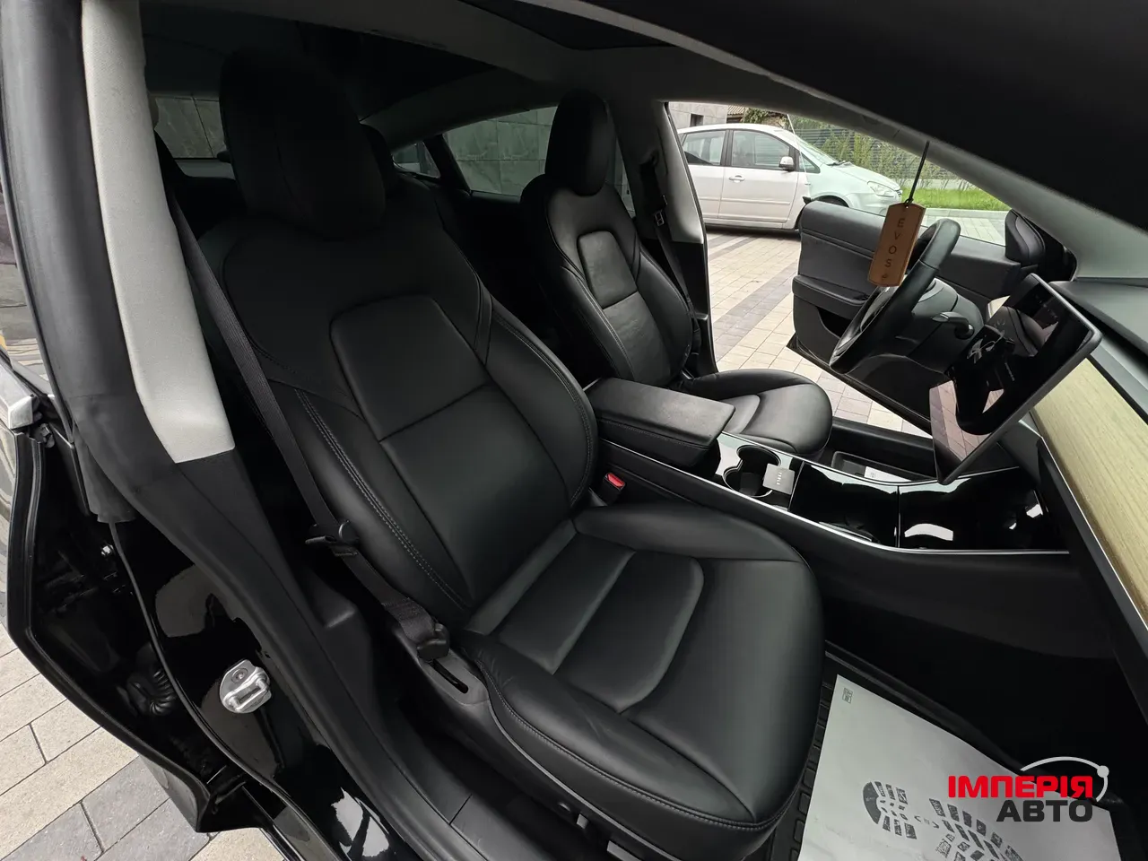 Tesla Model 3 - фото 17