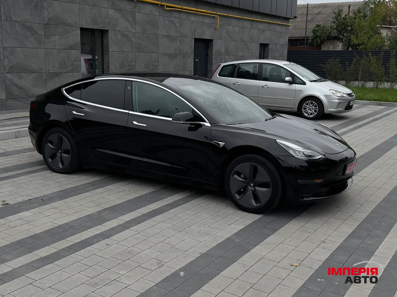 Tesla Model 3 - фото 5