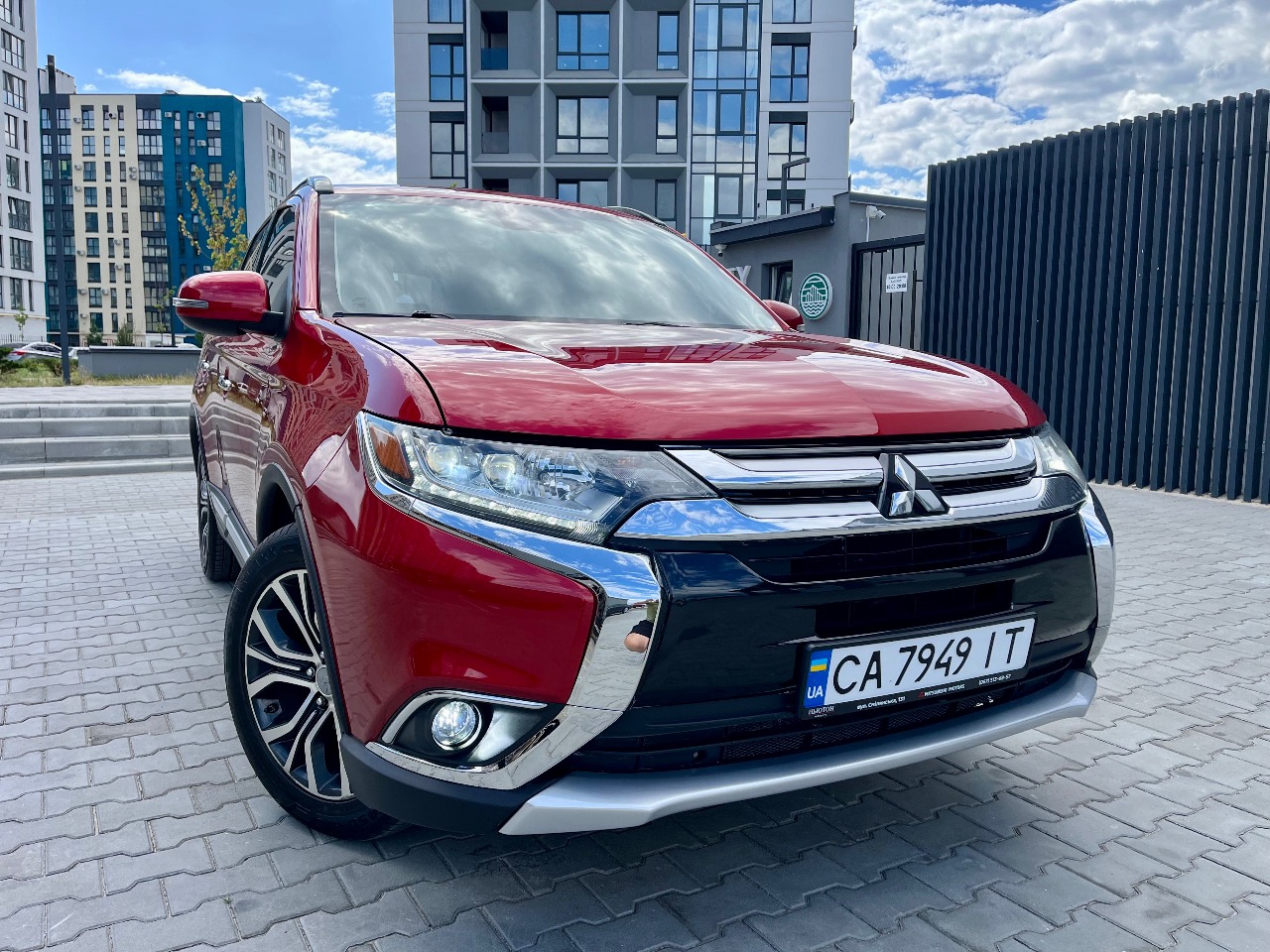 Mitsubishi Outlander - фото 13