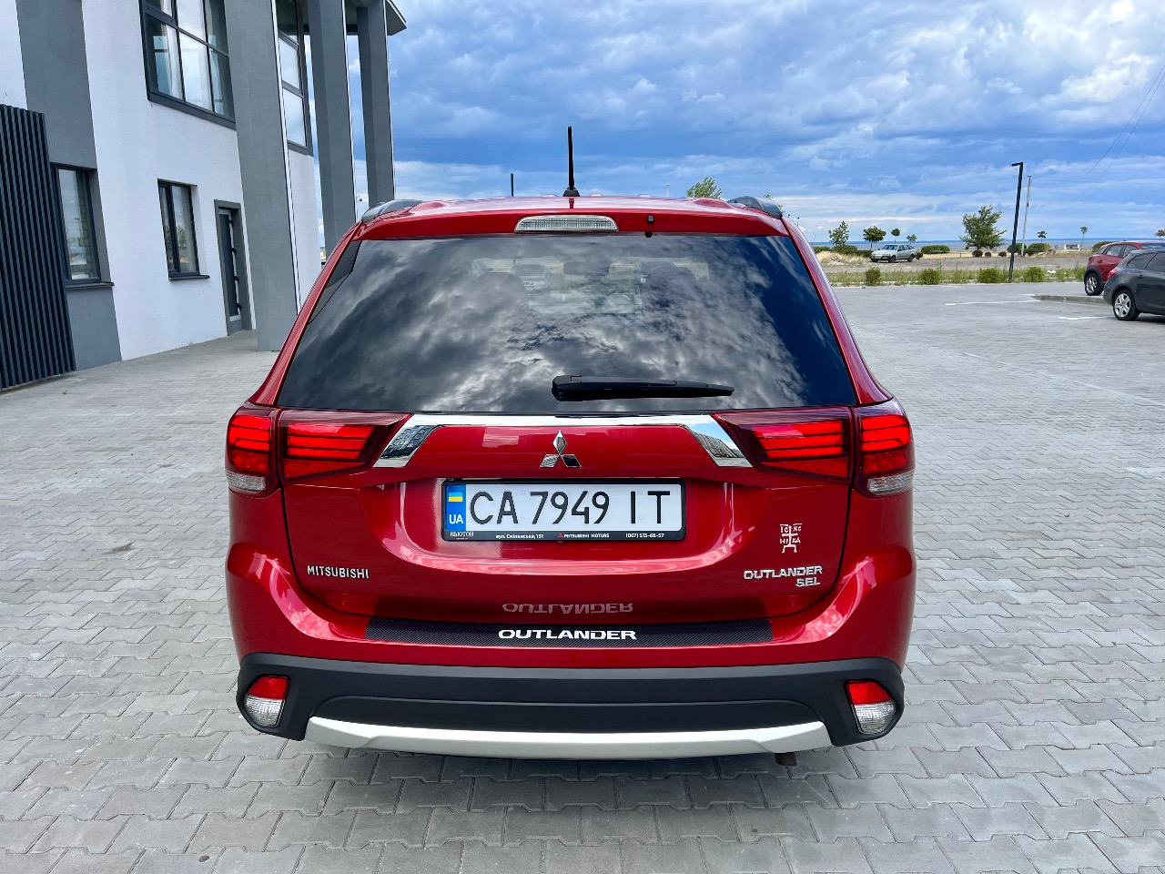 Mitsubishi Outlander - фото 20