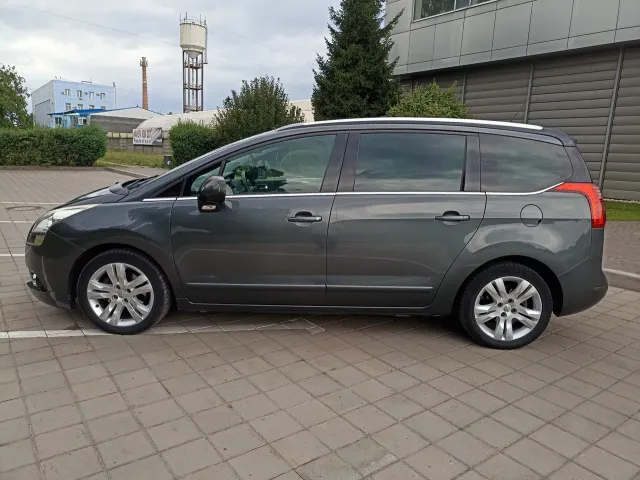 Peugeot 5008 - фото 3