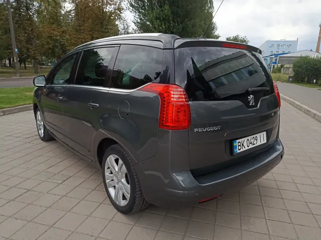 Peugeot 5008 - фото 4