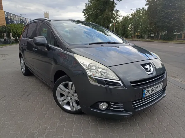 Peugeot 5008 - фото 1
