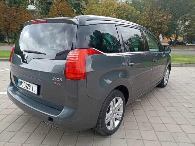 Peugeot 5008 - фото 2