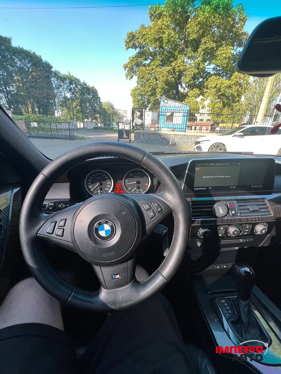 BMW 5 серії - фото 10
