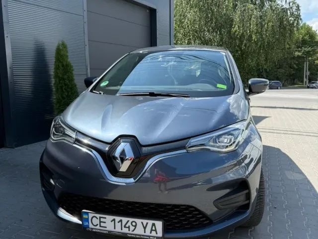 Renault ZOE - фото 4