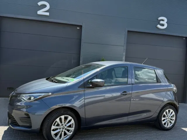 Renault ZOE - фото 1