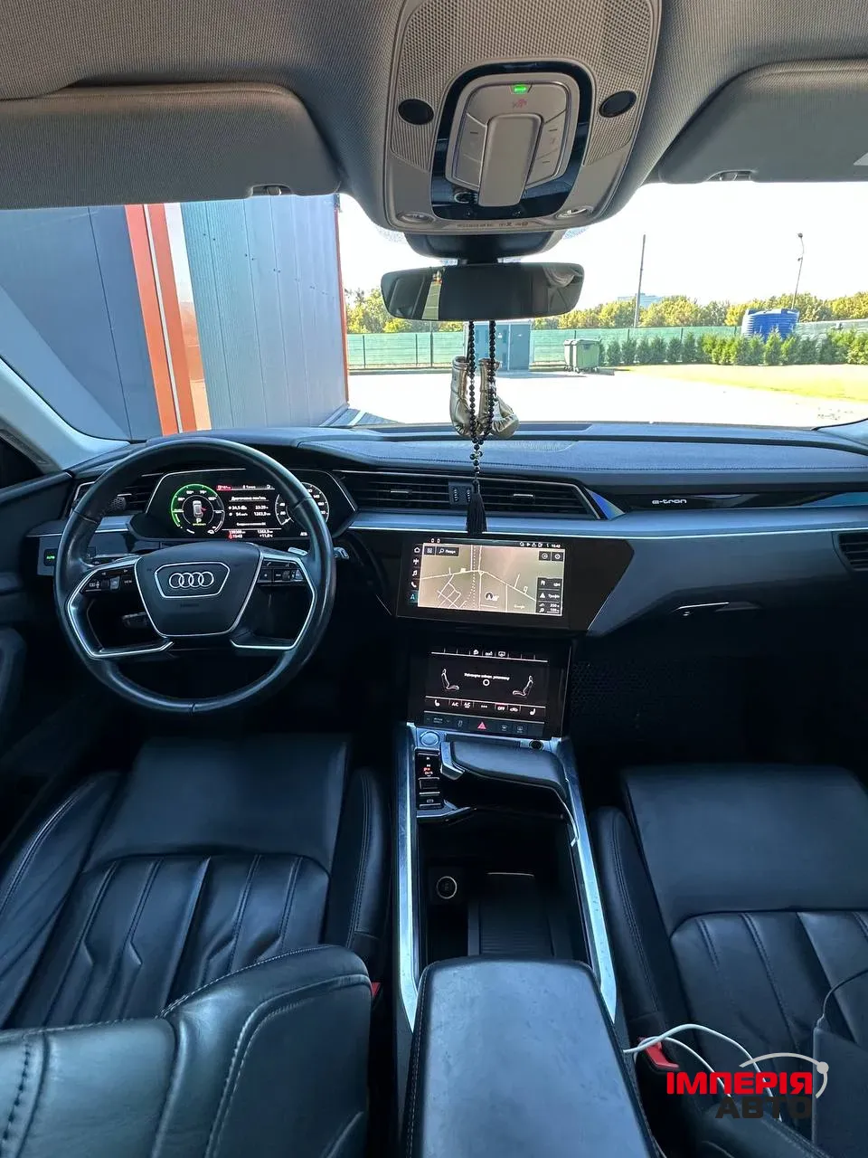 Audi e-tron - фото 6