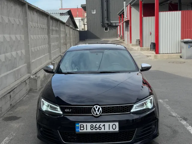 Volkswagen Jetta - фото 2
