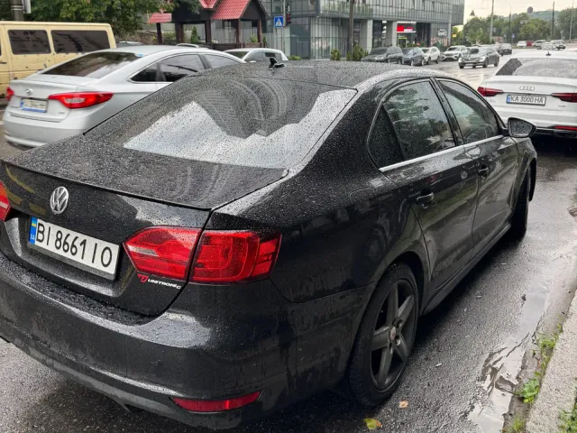 Volkswagen Jetta - фото 3