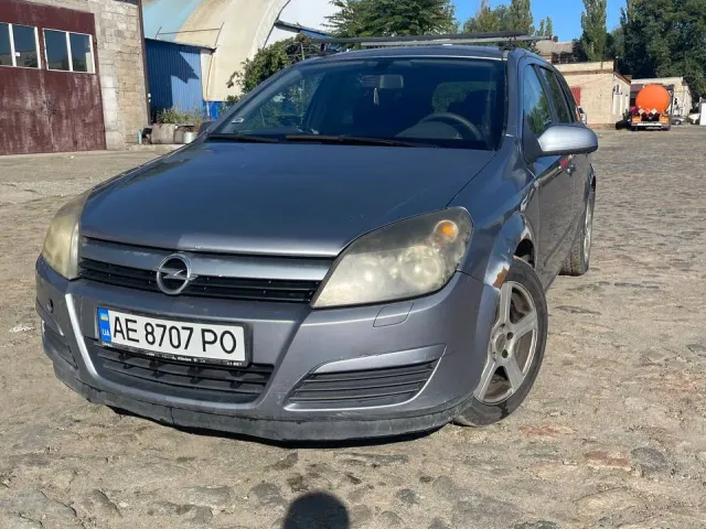 Opel Astra - фото 1