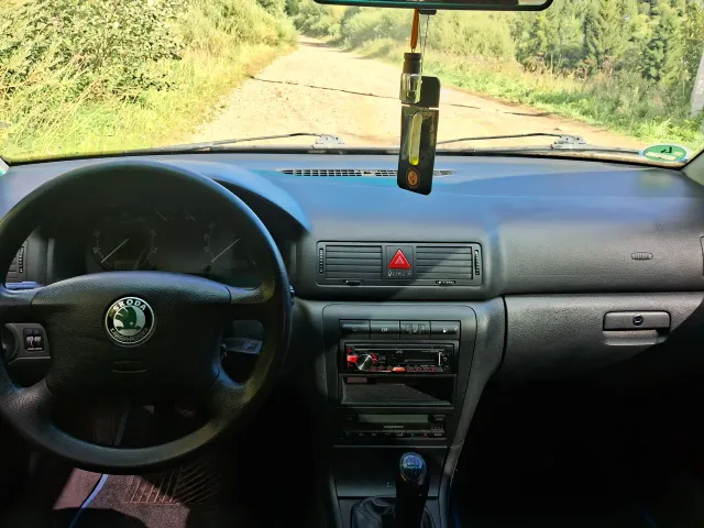 Skoda Octavia - фото 4