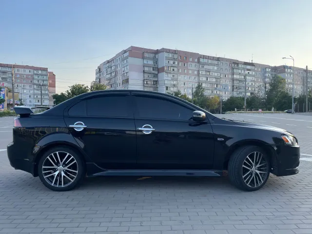 Mitsubishi Lancer - фото 2