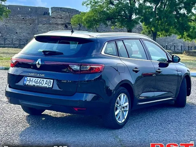 Renault Megane - фото 3