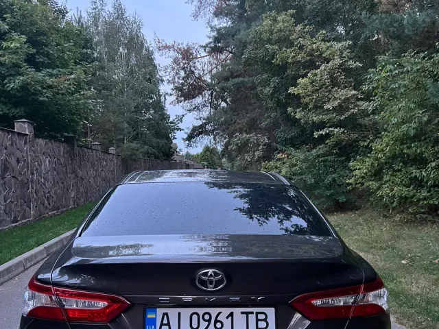 Toyota Camry - фото 4