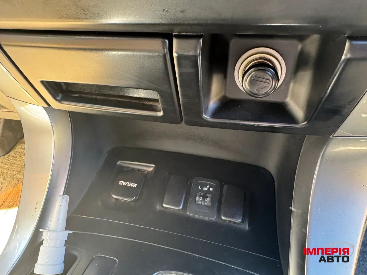 Toyota Land Cruiser Prado - фото 12