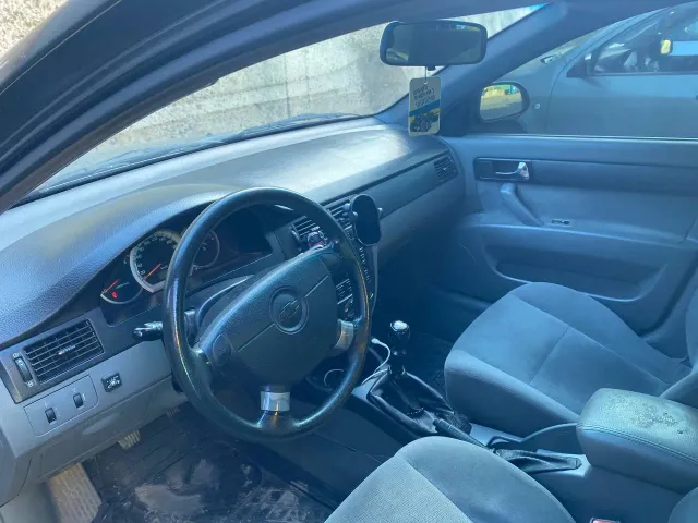 Chevrolet Lacetti - фото 1