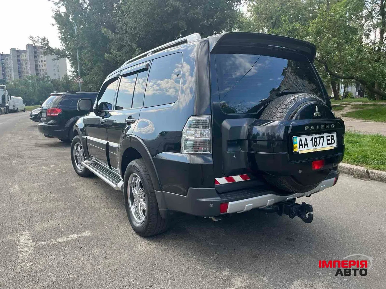 Mitsubishi Pajero - фото 2