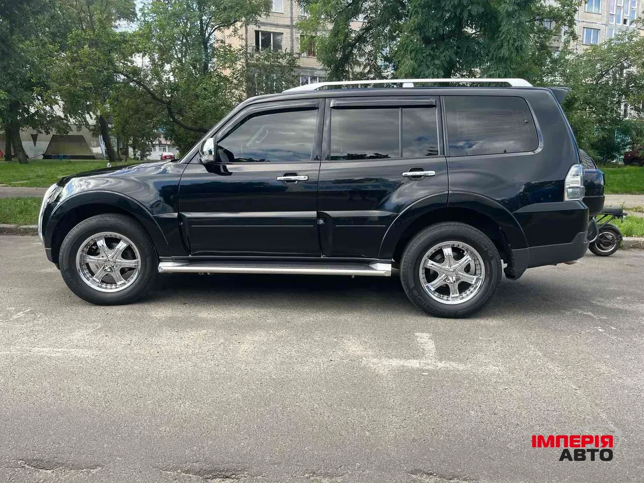 Mitsubishi Pajero - фото 3