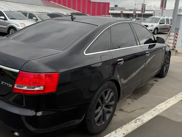 Audi A6 - фото 1