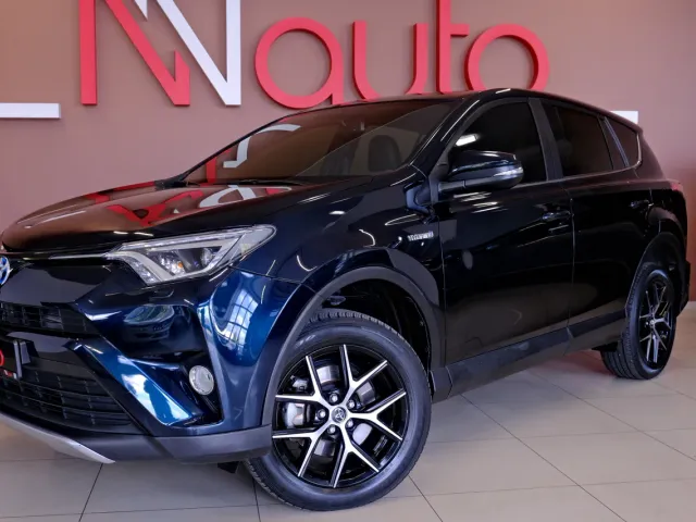 Toyota RAV4 - фото 2