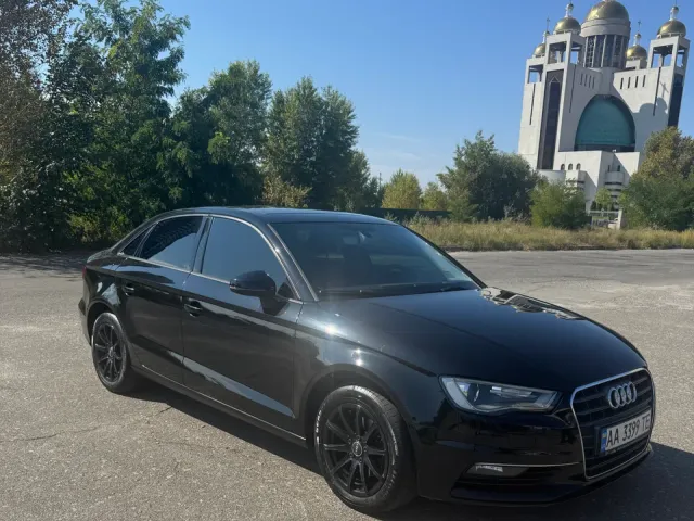 Audi A3 - фото 5