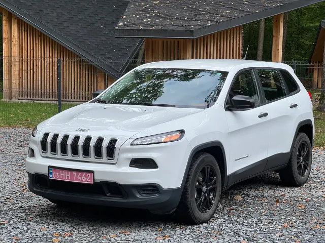 Jeep Cherokee - фото 3