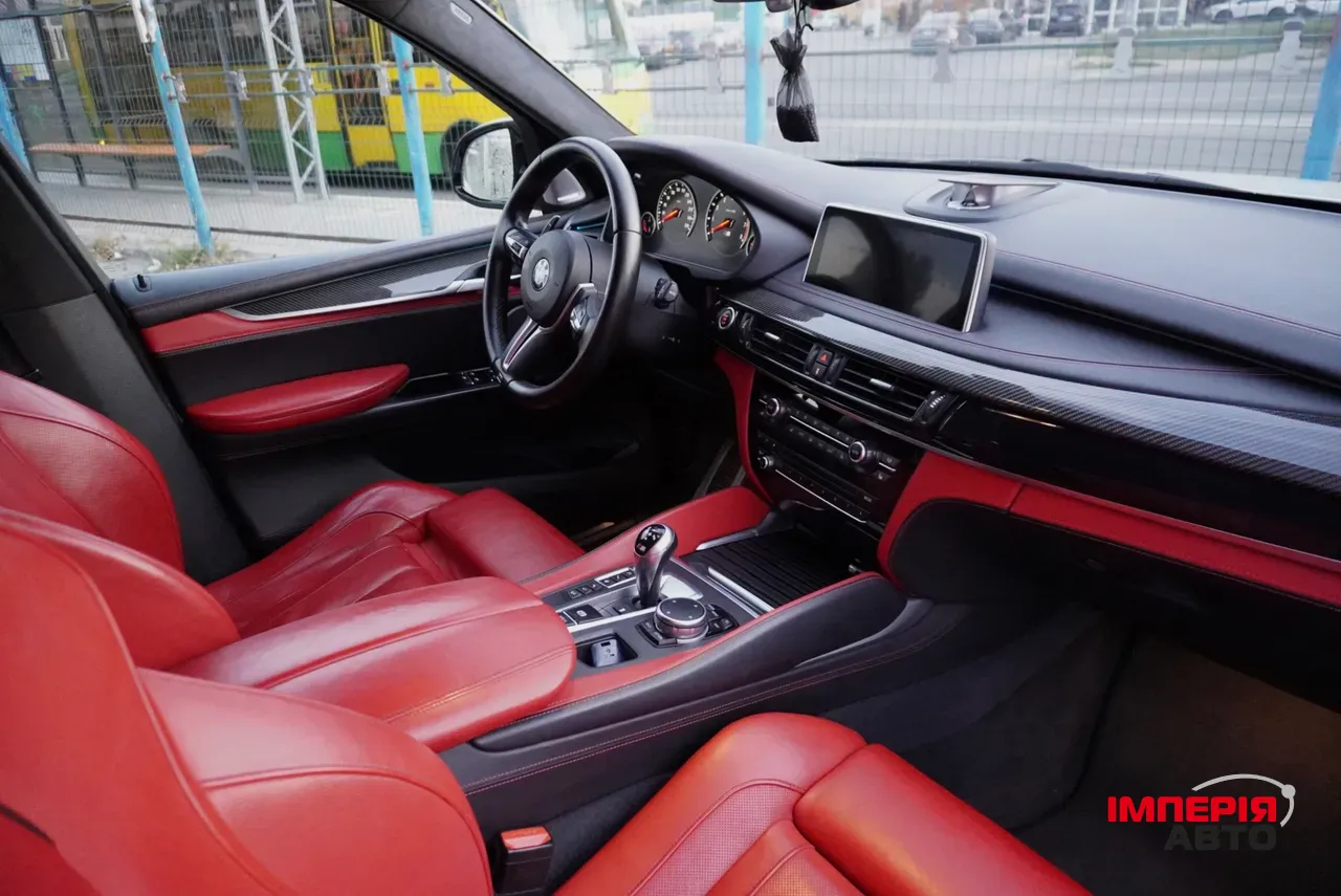 BMW X5 M - фото 11