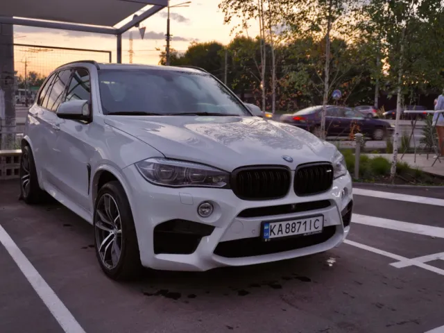 BMW X5 M - фото 1