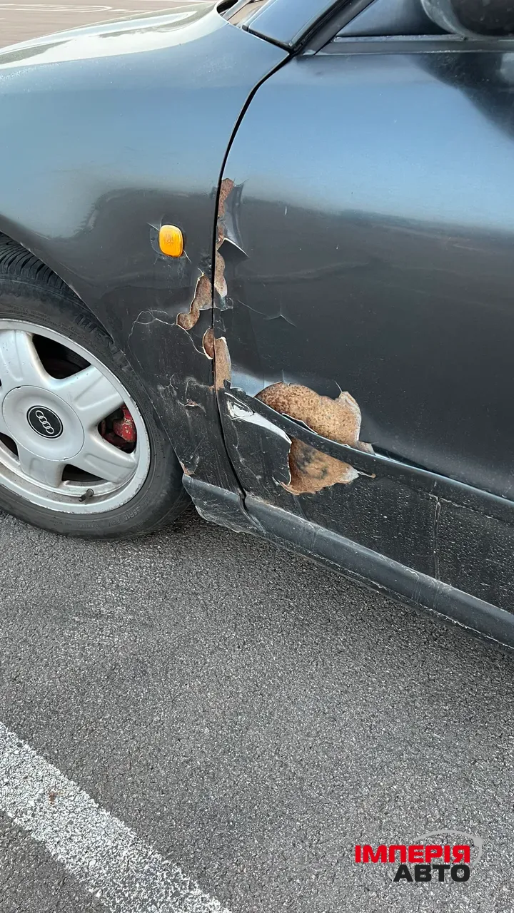 Audi A4 - фото 7