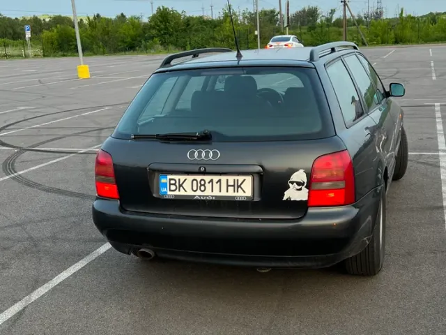 Audi A4 - фото 3