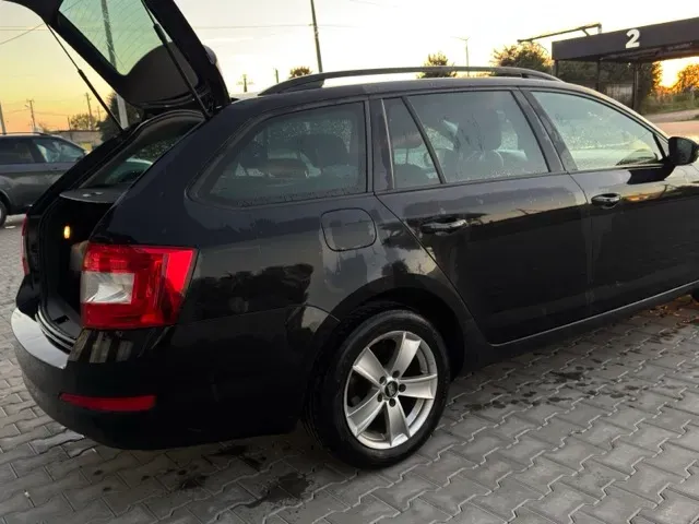 Skoda Octavia - фото 2