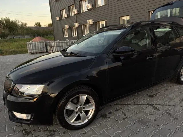 Skoda Octavia - фото 4