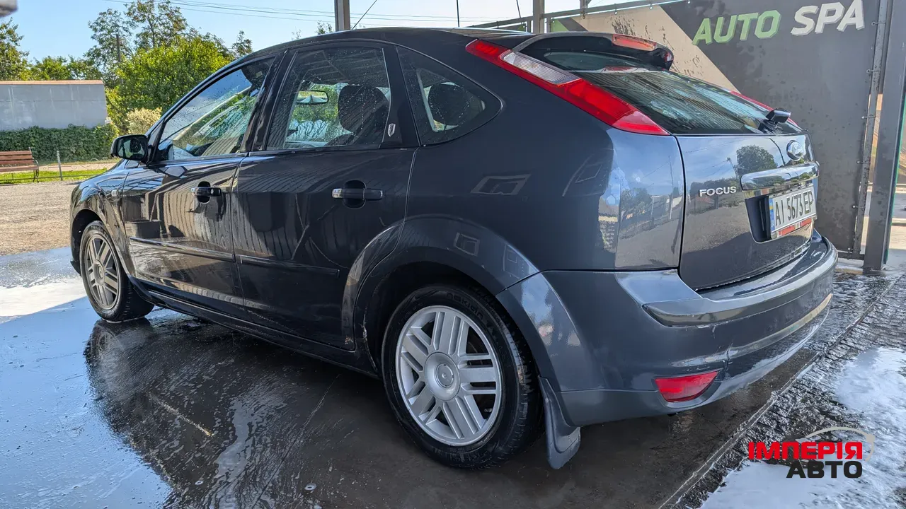 Ford Focus - фото 2
