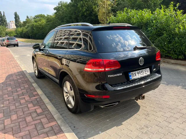 Volkswagen Touareg - фото 3
