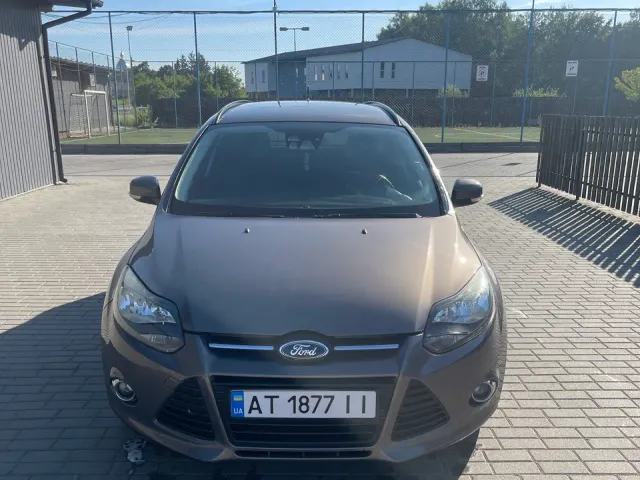 Ford Focus - фото 4