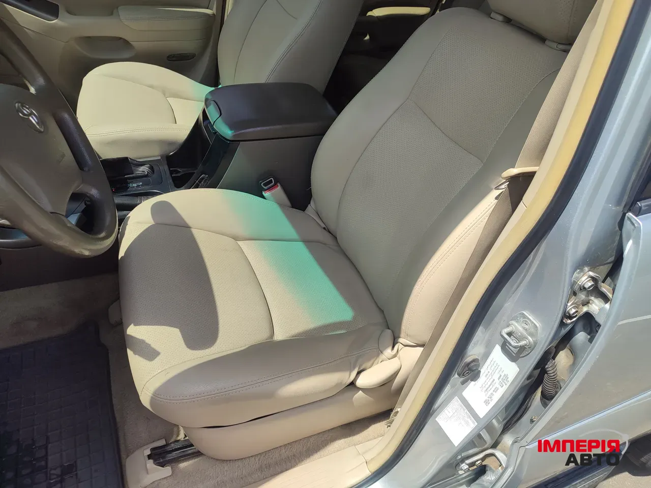 Toyota Land Cruiser Prado - фото 3