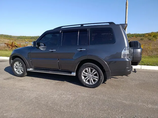 Mitsubishi Pajero - фото 5