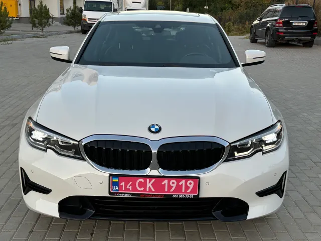BMW 3 серії - фото 1